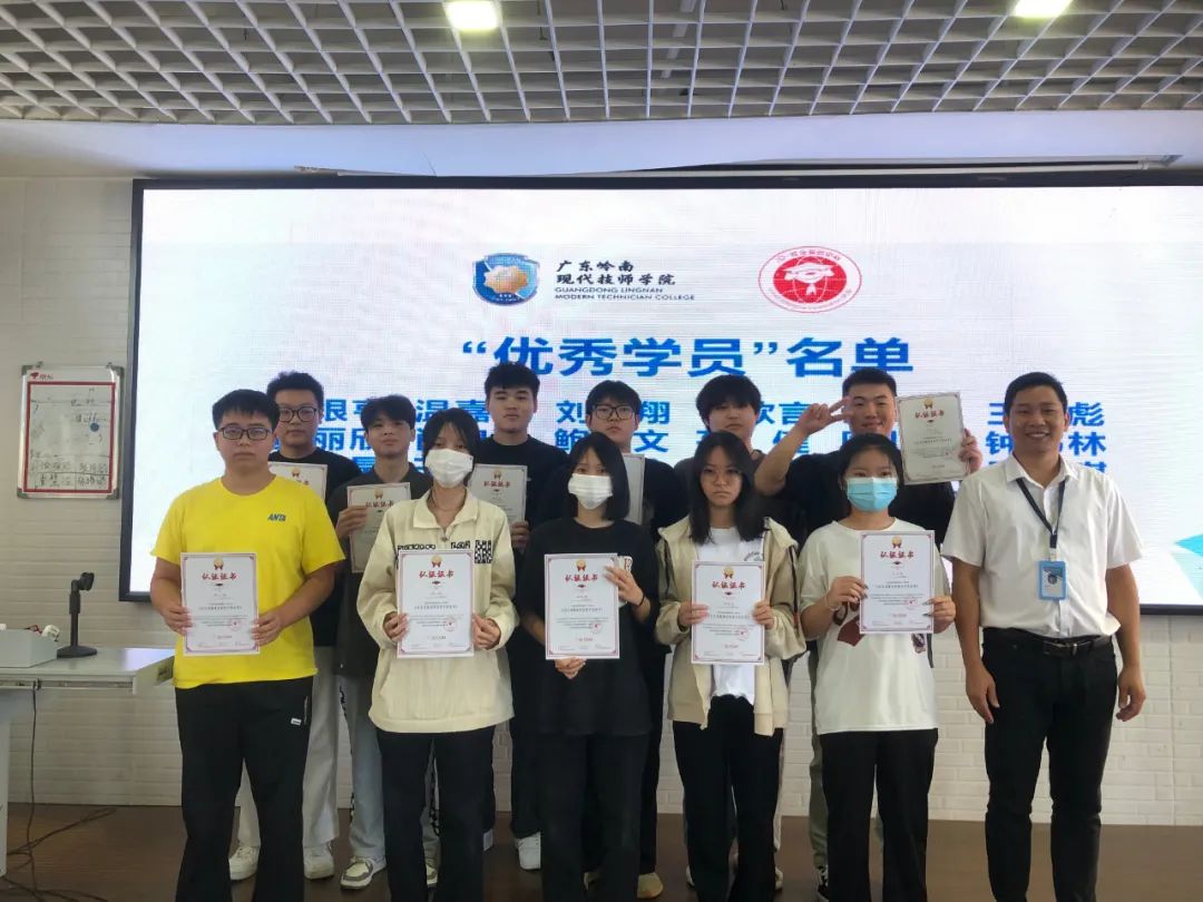 京东“双十一”客服实训又双叒叕来利来国际了!4.jpg 京东“双十一”客服实训又双叒叕来利来国际了!4.jpg