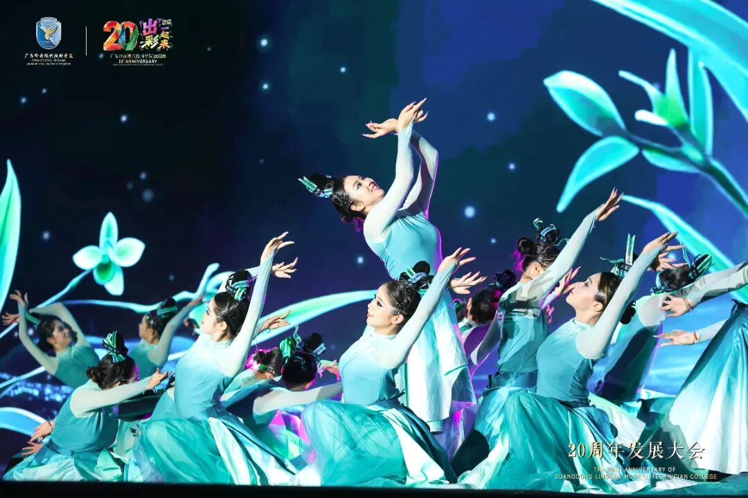 73f4629857204661afef1f88513c99de 图片