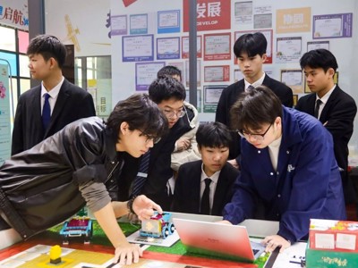 利来国际盛开日！延安学子沉浸式索求职业新方向